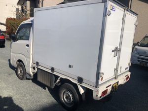 事業用黒ナンバー冷凍車 bdb29f9e3ab68fbddd3d09619af0455d 300x225